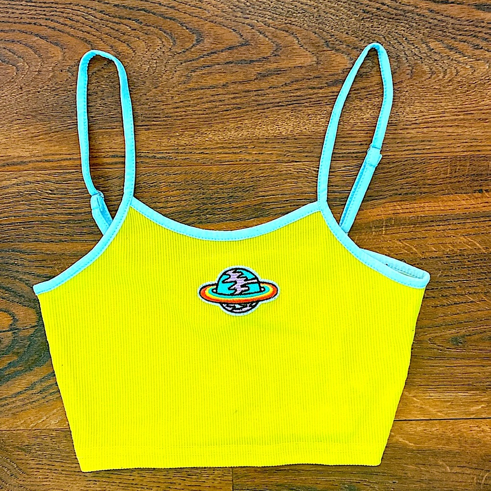 planet patched crop top; size Small